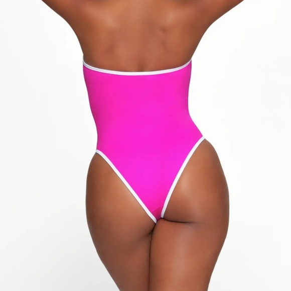 Skims Strapless Hot Pink Front Zip Swimsuit 4X - Picture 3 of 10